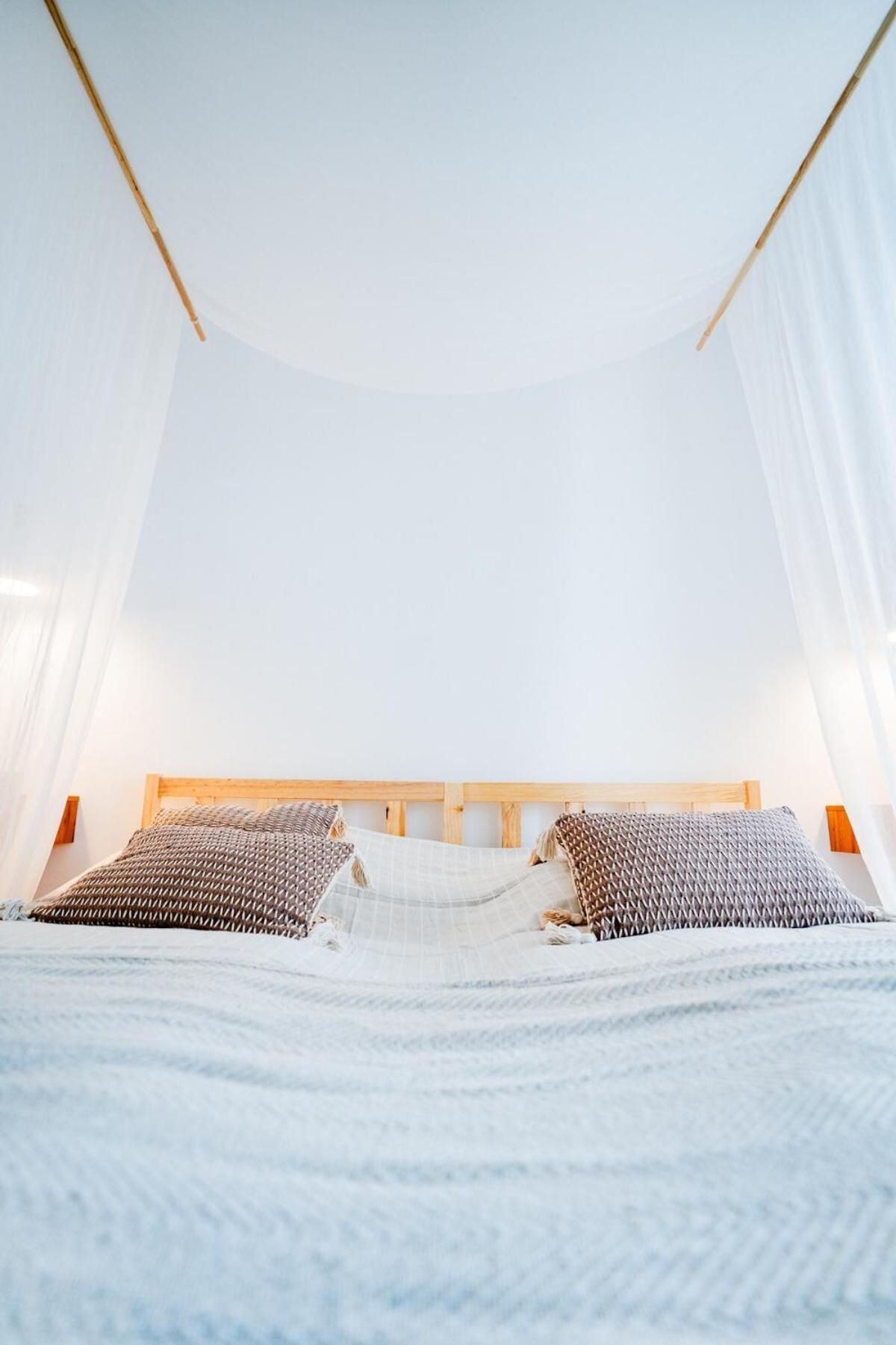 Apartment Luxus Designstudio Fuer 4 Personen Mit Terrasse Wiesbaden